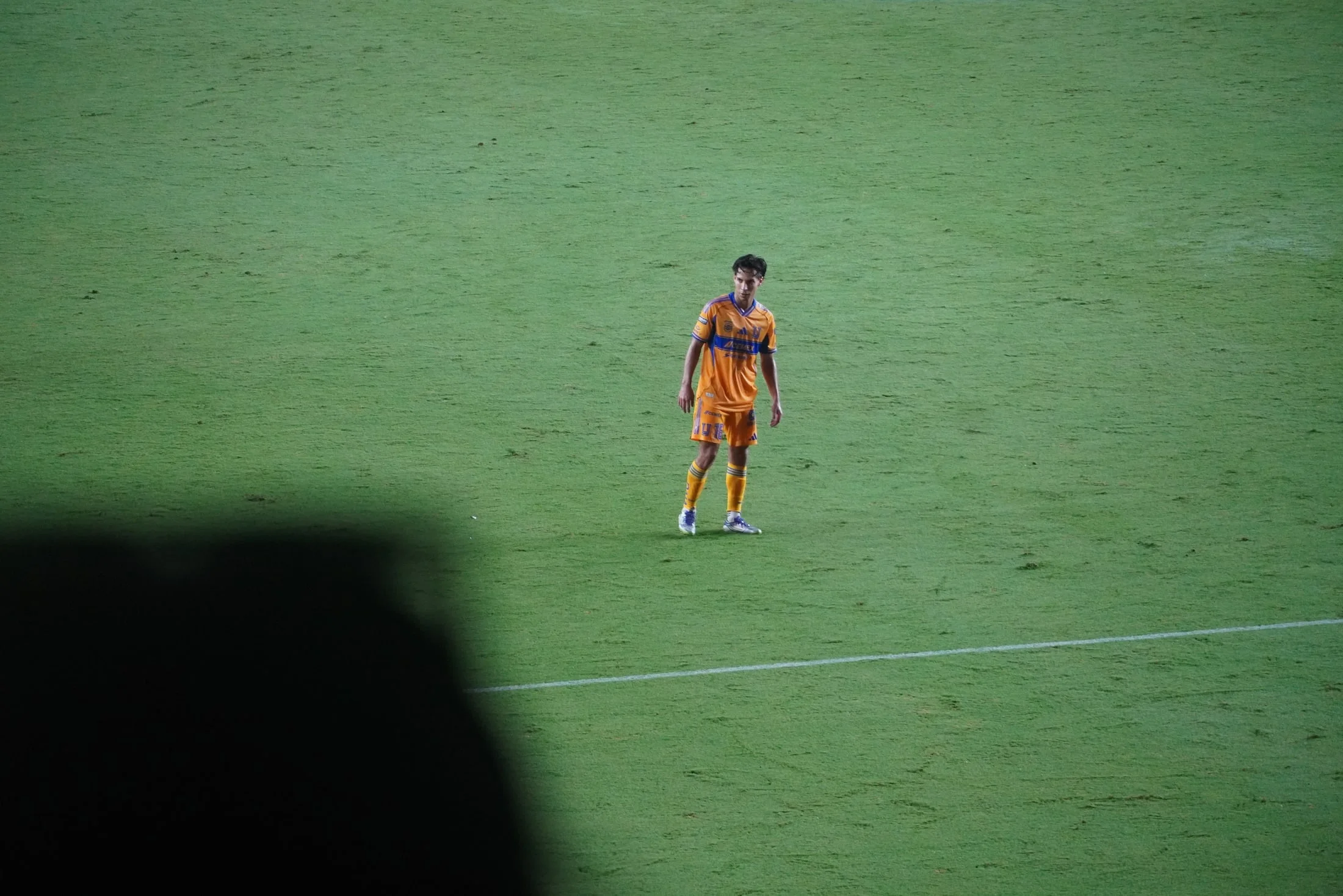 Diego Lainez durante el partido de Tigres ante Inter Miami del 20 de agosto de 2025. Fotografía de archivo de TheSoccerBoy.